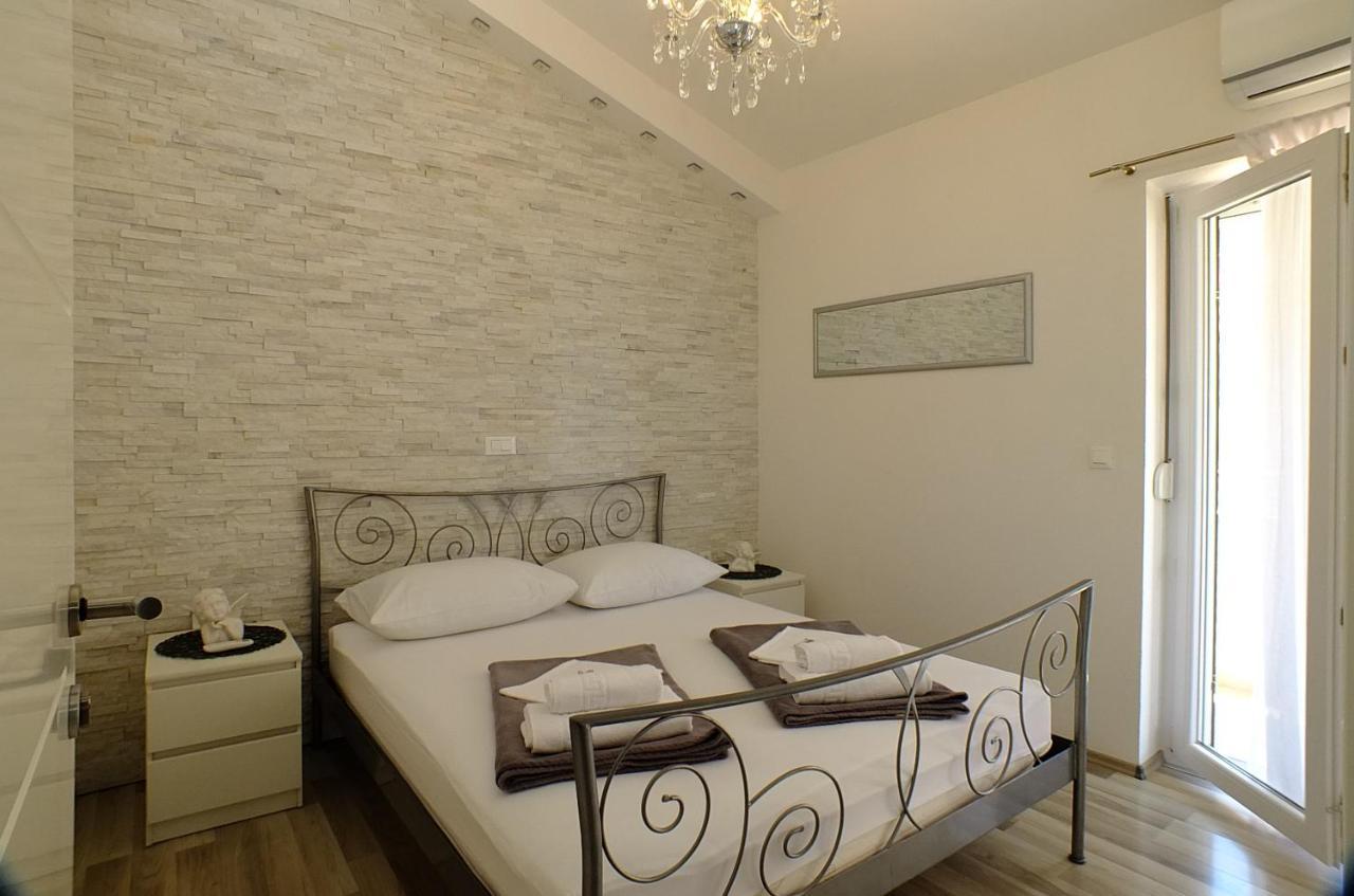 דירות מאקרסקה Grey House מראה חיצוני תמונה