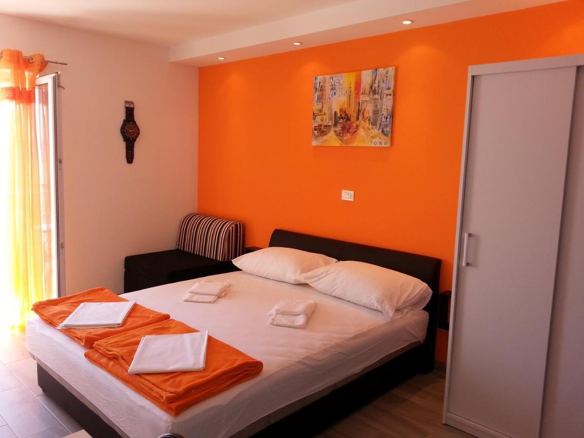 דירות מאקרסקה Grey House מראה חיצוני תמונה