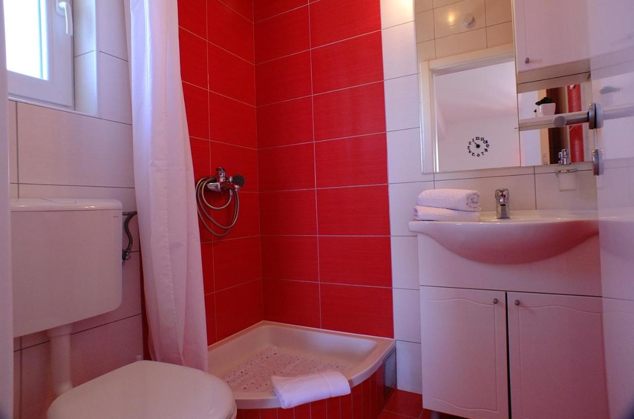 דירות מאקרסקה Grey House מראה חיצוני תמונה