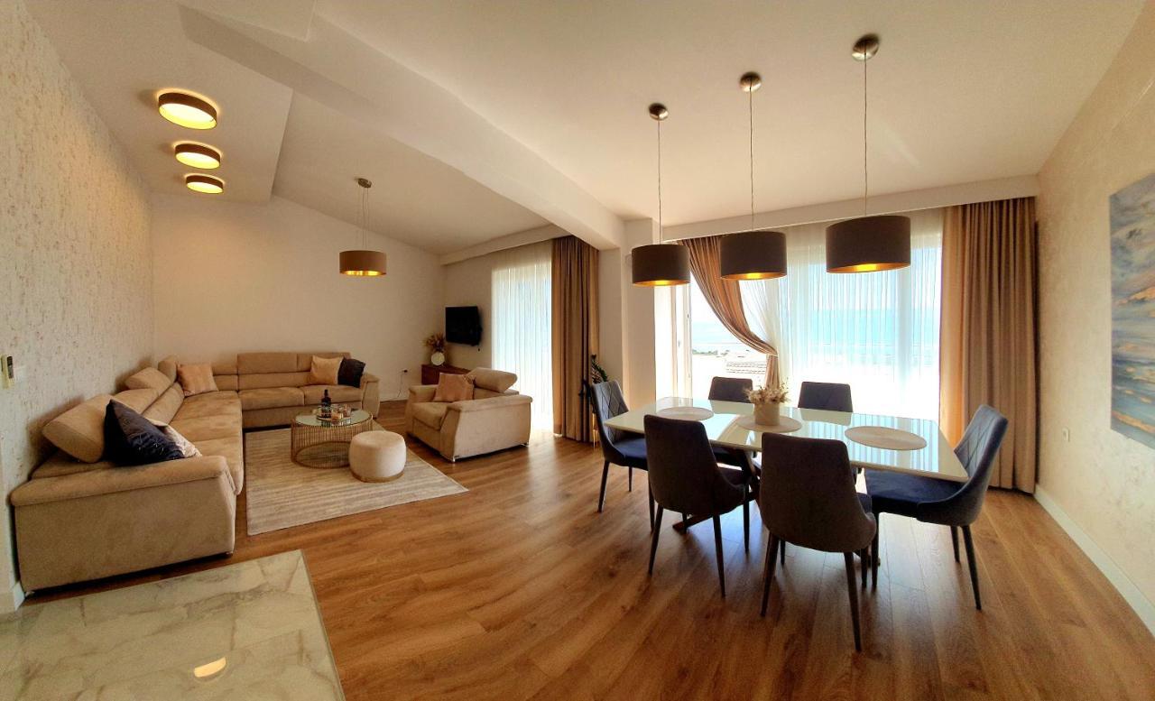 דירות מאקרסקה Grey House מראה חיצוני תמונה
